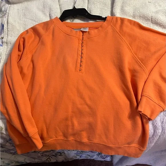 Orange Pullover Top. Size 1X - Picture 2 of 4